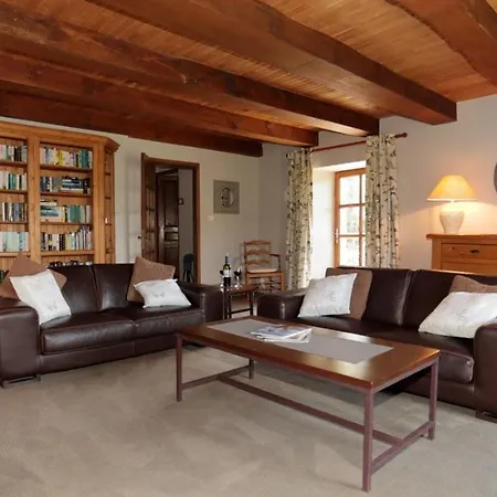 Les Cayrouses French Country *