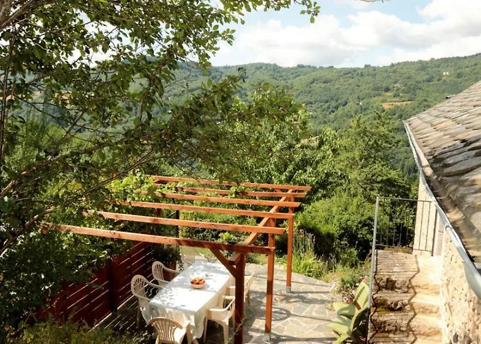 Les Cayrouses French Country *